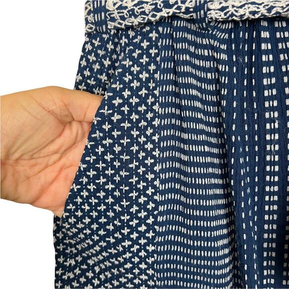 Anthropologie Blue Embroidered Shorts Size XS - Picture 8 of 16